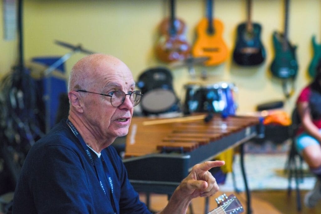 Pete teaching music at meristem fair oaks